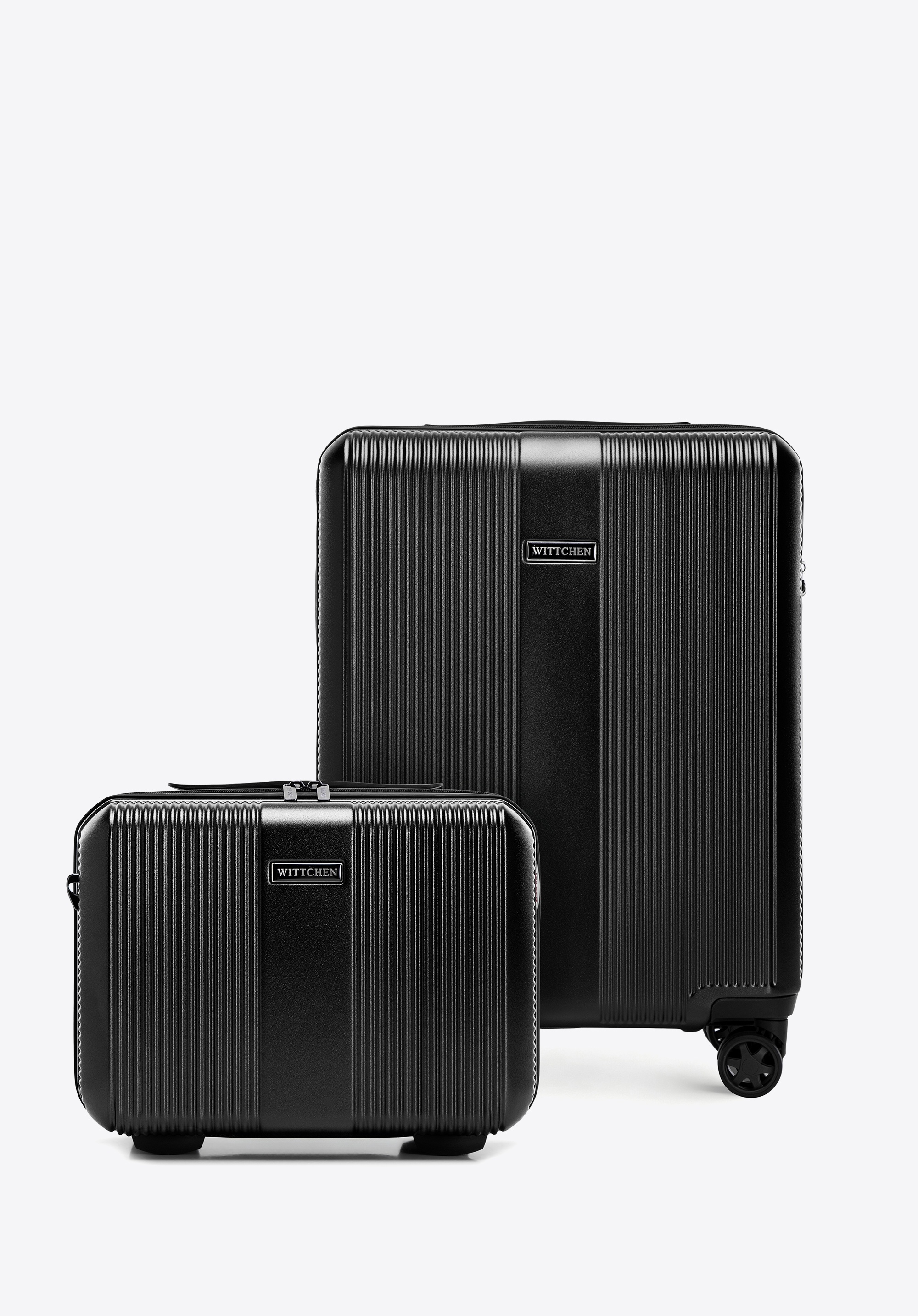 Walizka kabinowa i kosmetyczka z polikarbonu w pionowe tłoczenia, czarny, 56-3P-901-11K, Zdjęcie 1