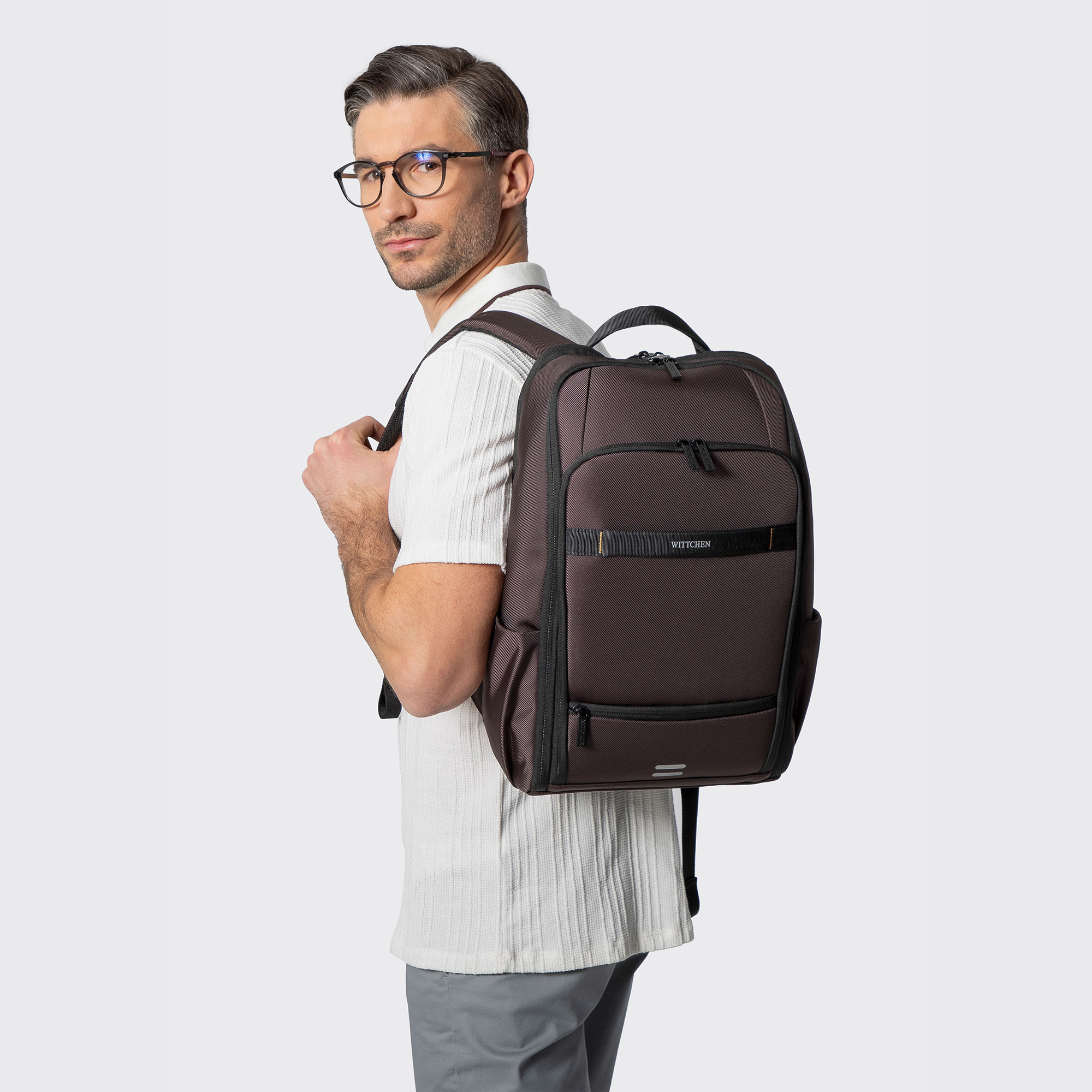 Cestovný ruksak do lietadla 45 × 30 × 20 cm na notebook 17", Vyberte variant hnedá