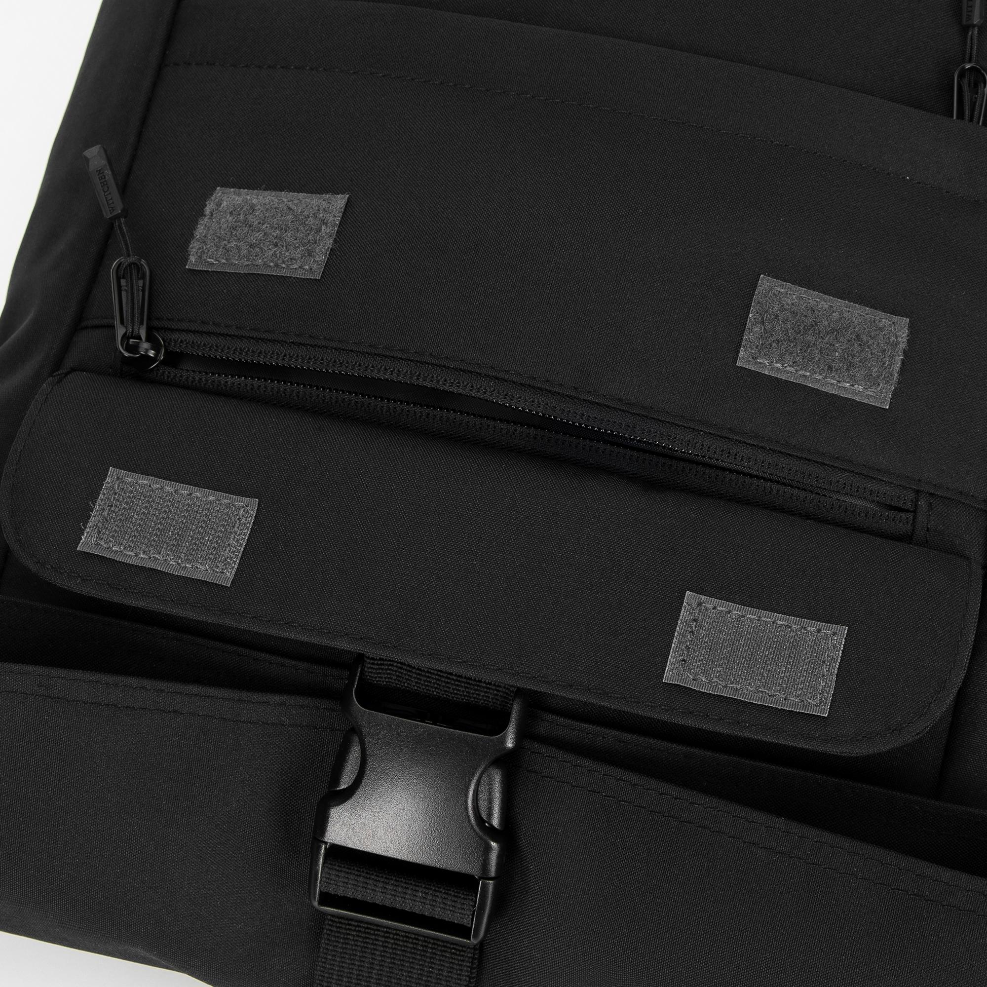 Cestovný ruksak z polyesteru s priehradkou na notebook 15’’ 56-3S-020-10, Vyberte variant čierna