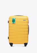 Medium-sized suitcase with luggage tag, yellow, 56-3A-312-70Z, Photo 1